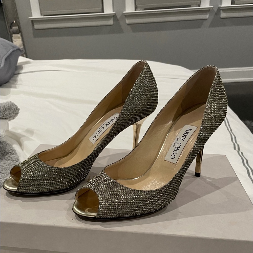 Jimmy Choo Evelyn pumps. Worn ONCE on wedding day